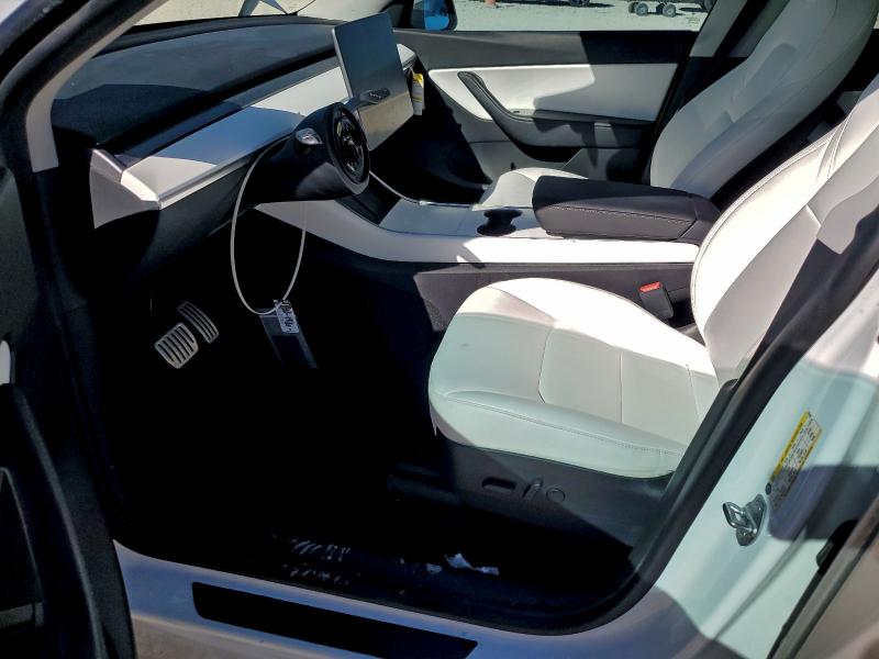 Photo 7 from auction – 2020 TESLA MODEL Y with VIN 5YJYGDEF7LF034462