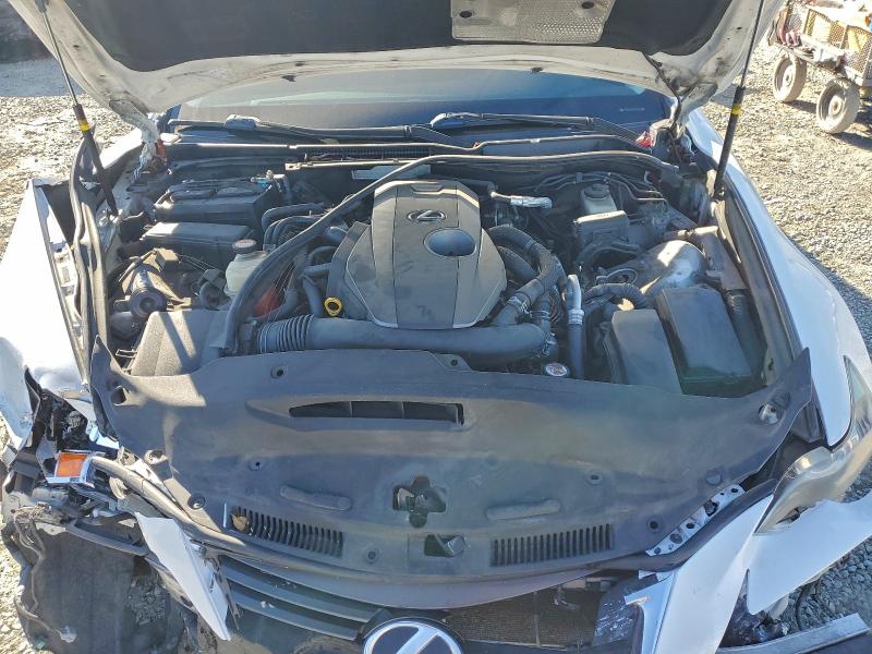 Photo 11 from auction – 2016 LEXUS IS 200T with VIN JTHBA1D29G5033582