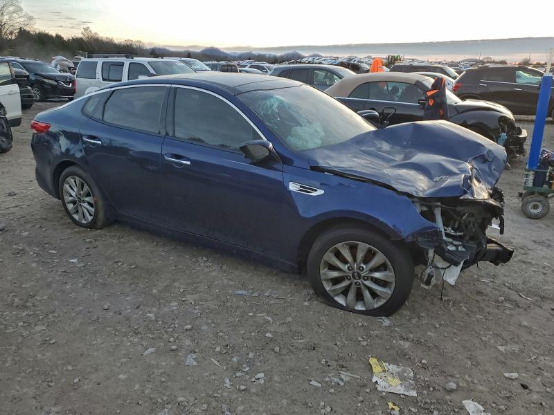 Photo 4 from auction – 2018 KIA OPTIMA EX with VIN 5XXGU4L31JG202877