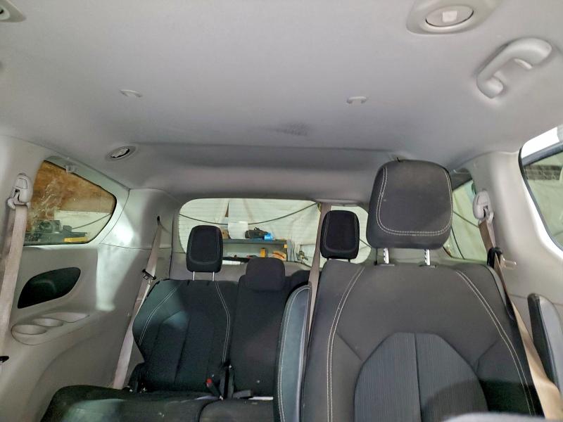 Photo 10 from auction – 2020 CHRYSLER VOYAGER LX with VIN 2C4RC1CG9LR159266