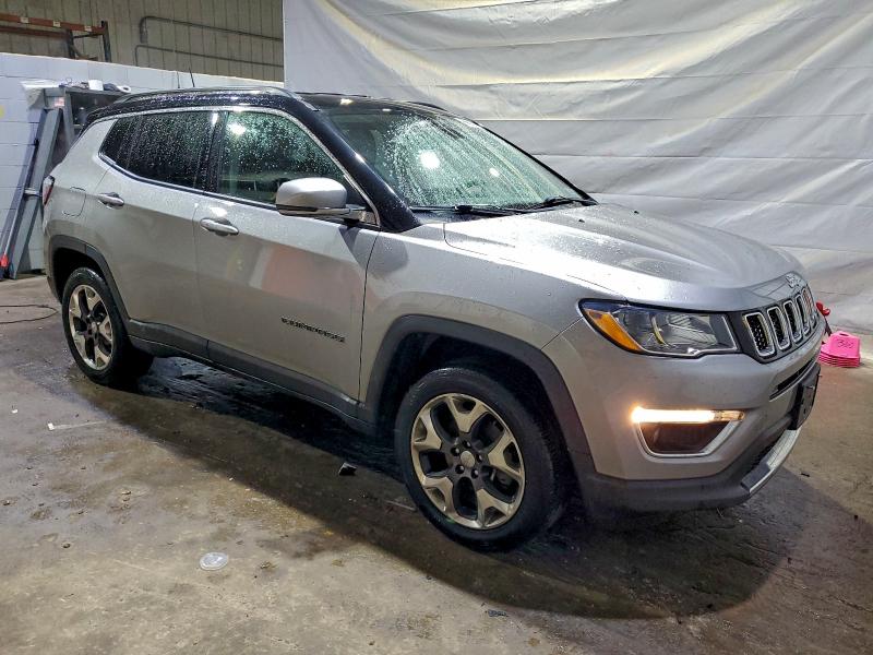 Photo 4 from auction – 2017 JEEP COMPASS with VIN 3C4NJDCB9HT636096