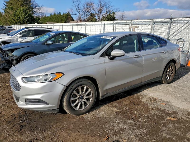 FORD FUSION S 2016 con VIN 3FA6P0G78GR339209 - Foto de la subasta