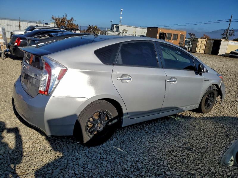 Photo 3 from auction – 2015 TOYOTA PRIUS with VIN JTDKN3DU2F0474050
