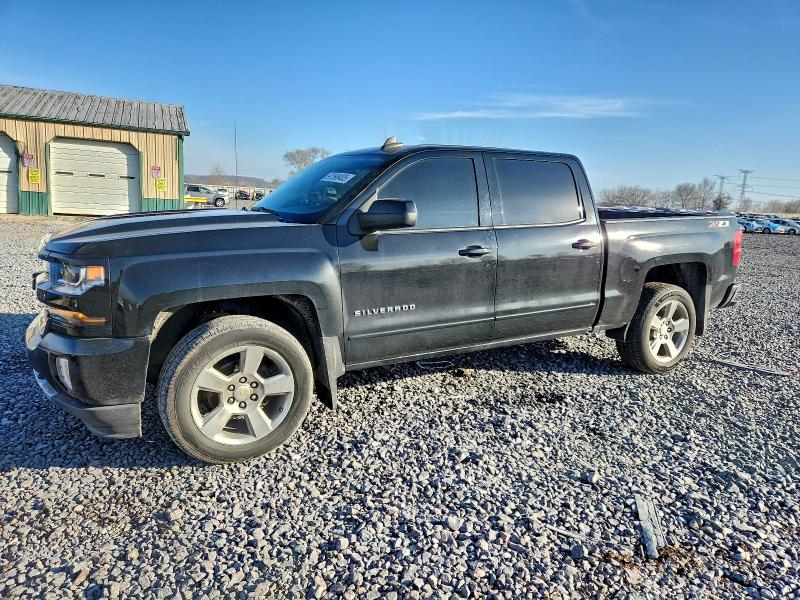 CHEVROLET SILVERADO 2018 with VIN 3GCUKREC1JG602289 - Photo from auction