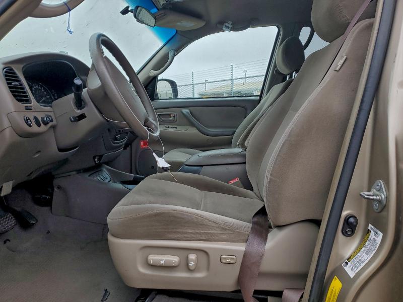 Photo 7 from auction – 2005 TOYOTA SEQUOIA SR with VIN 5TDZT34A05S263726