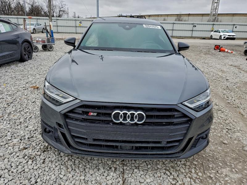 Photo 5 from auction – 2020 AUDI S8 with VIN WAU8SAF80LN015215