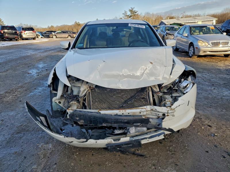 Photo 5 from auction – 2010 HONDA ACCORD LX with VIN 1HGCP2F30AA033485