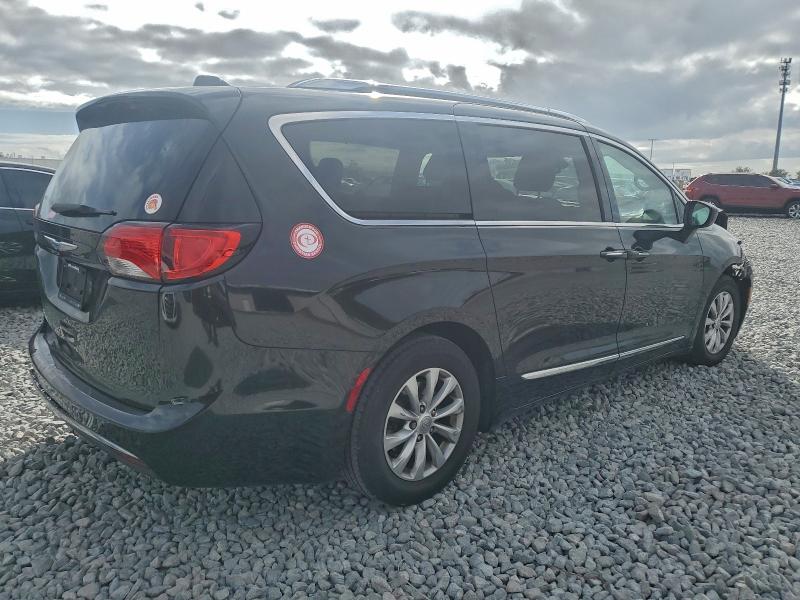 Foto 3 de la subasta – 2018 CHRYSLER PACIFICA T con VIN 2C4RC1EG8JR188865