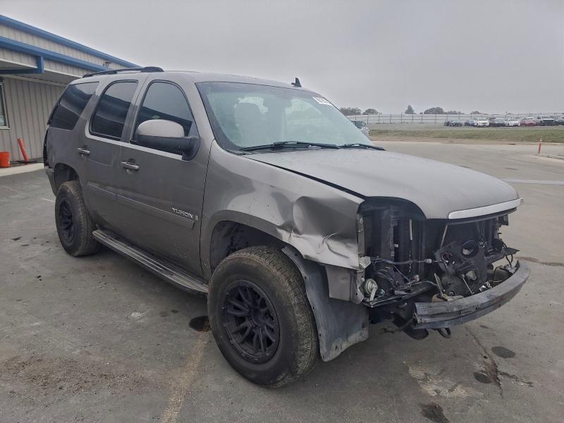 Photo 4 from auction – 2007 GMC YUKON with VIN 1GKFK13077J221416