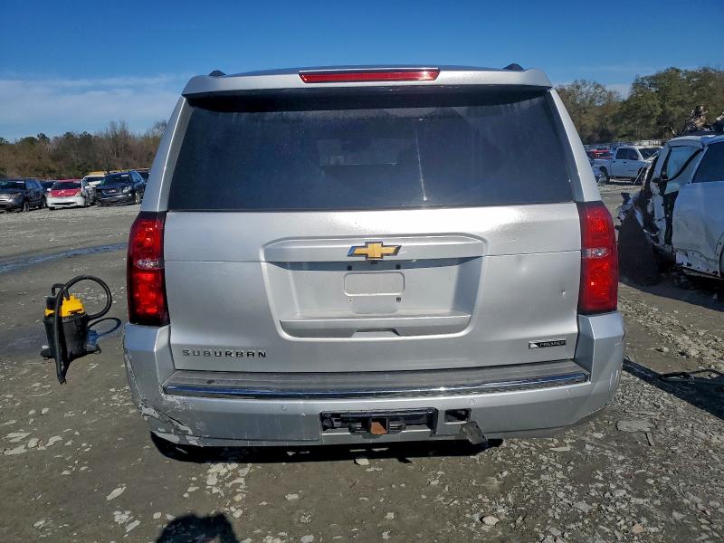 Photo 6 from auction – 2017 CHEVROLET SUBURBAN with VIN 1GNSCJKC8HR314359