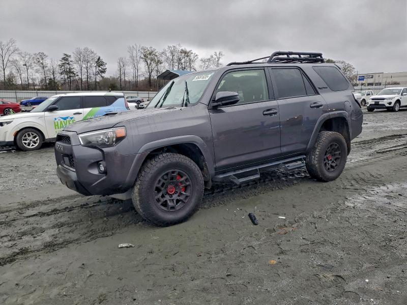 TOYOTA 4RUNNER SR 2022 with VIN JTELU5JR2N6080350 - Photo from auction