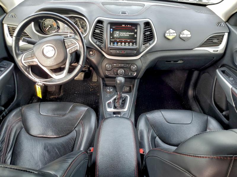 Photo 8 from auction – 2018 JEEP CHEROKEE T with VIN 1C4PJMBX1JD602557