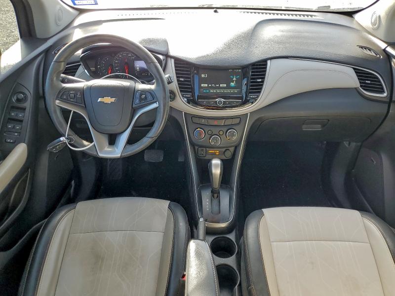 Photo 8 from auction – 2017 CHEVROLET TRAX 1LT with VIN 3GNCJLSB1HL148903