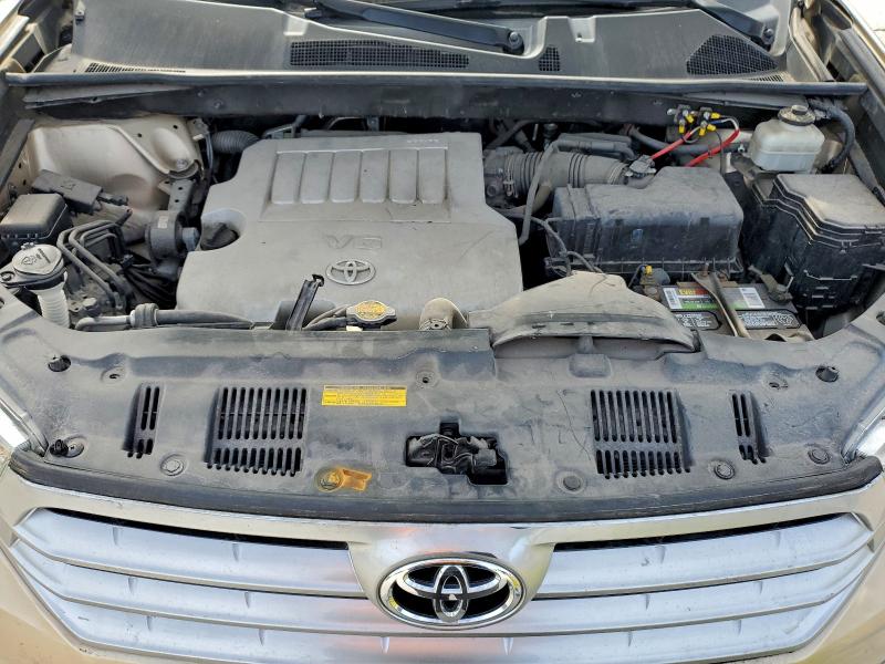 Photo 11 from auction – 2012 TOYOTA HIGHLANDER with VIN 5TDBK3EH4CS124986