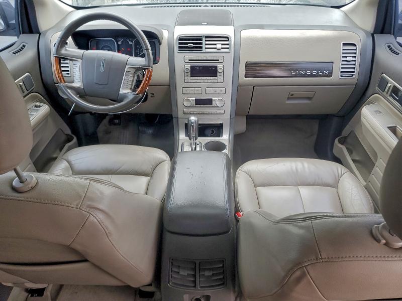 Photo 8 from auction – 2007 LINCOLN MKX with VIN 2LMDU68C57BJ09926