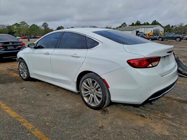Photo 2 from auction – 2016 CHRYSLER 200 LIMITE with VIN 1C3CCCAB5GN112705