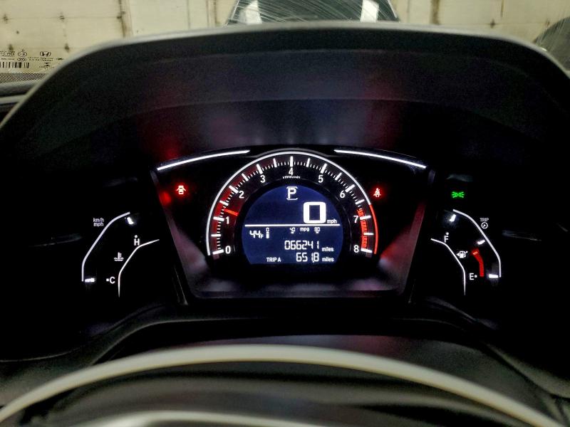 Photo 9 from auction – 2017 HONDA CIVIC LX with VIN 19XFC2F55HE065722