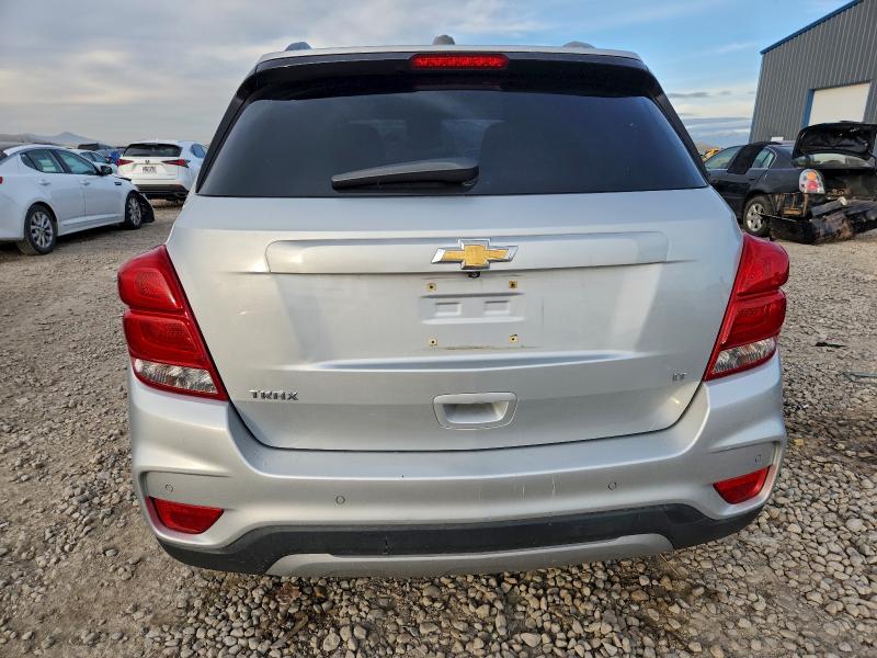 Photo 6 from auction – 2017 CHEVROLET TRAX 1LT with VIN 3GNCJLSB7HL214578