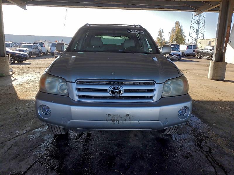 Photo 5 from auction – 2004 TOYOTA HIGHLANDER with VIN JTEDP21A440022617