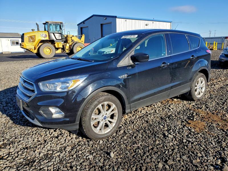 Photo 1 from auction – 2017 FORD ESCAPE SE with VIN 1FMCU9GD2HUD27868