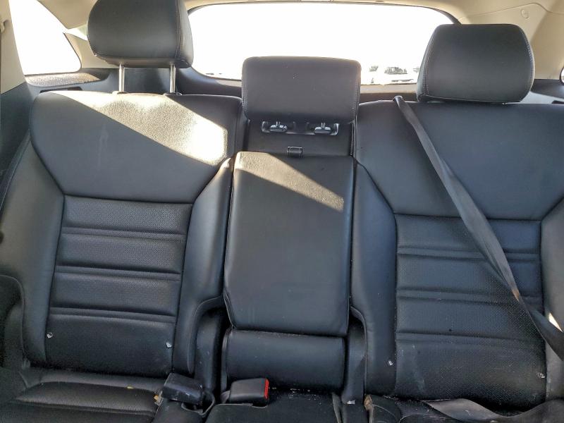 Photo 10 from auction – 2016 KIA SORENTO EX with VIN 5XYPHDA11GG033132