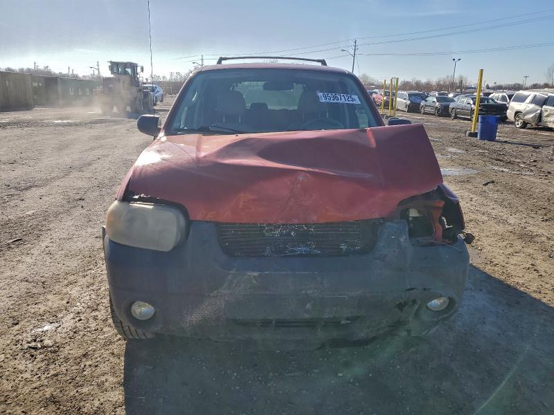 Photo 5 from auction – 2007 FORD ESCAPE XLT with VIN 1FMYU93137KB26007