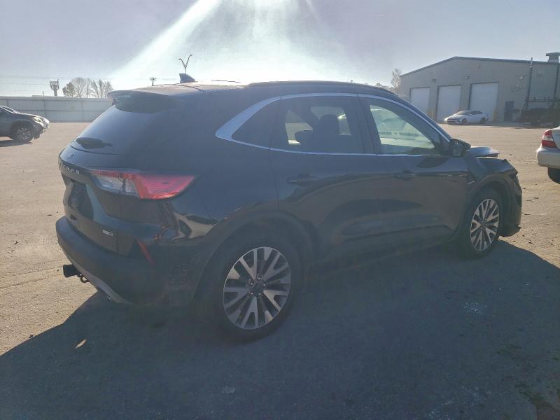 Photo 3 from auction – 2020 FORD ESCAPE TIT with VIN 1FMCU9J98LUA74293