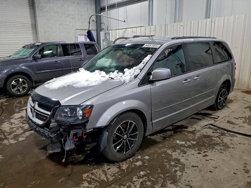DODGE GRAND CARA 2017 with VIN 2C4RDGEG0HR692658 - Photo from auction