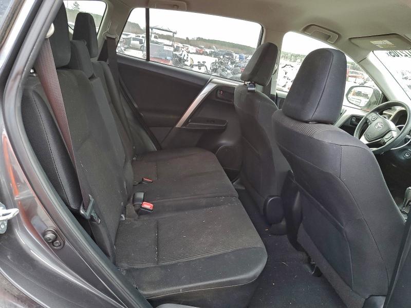 Photo 10 from auction – 2015 TOYOTA RAV4 LE with VIN JTMZFREV4FJ050126