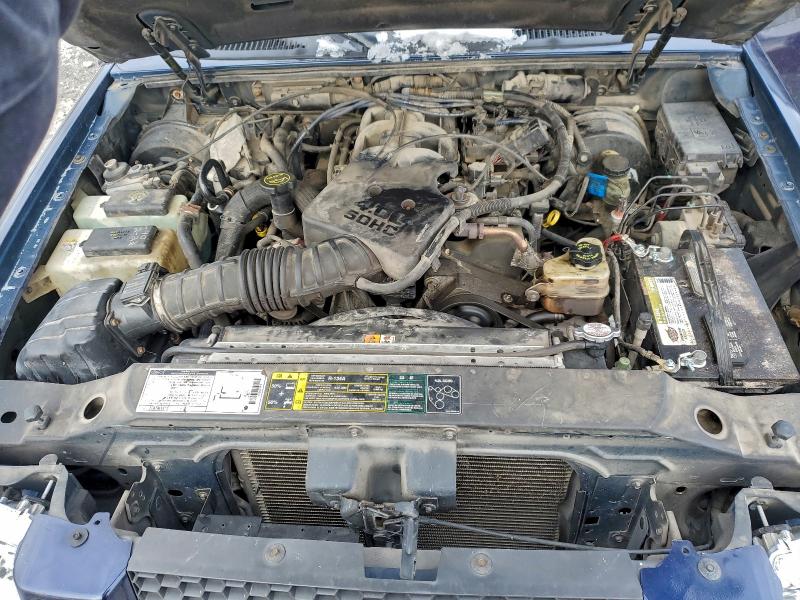 Photo 11 from auction – 2002 FORD EXPLORER S with VIN 1FMZU77E22UD00815