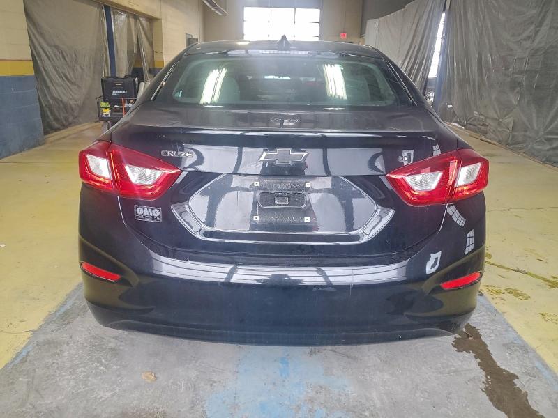 Photo 6 from auction – 2018 CHEVROLET CRUZE with VIN 1G1BE5SM0J7120650