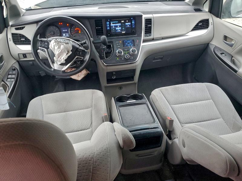 Photo 8 from auction – 2015 TOYOTA SIENNA LE with VIN 5TDKK3DC8FS527735