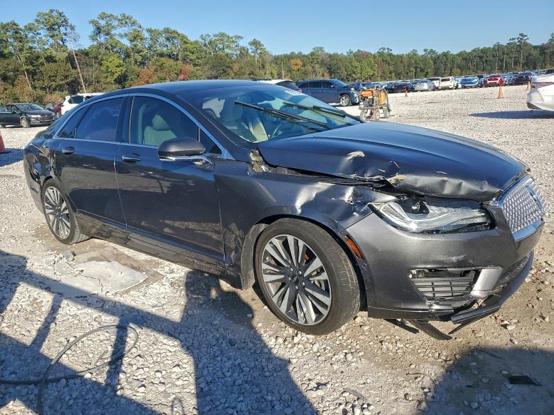 Photo 4 from auction – 2017 LINCOLN MKZ RESERV with VIN 3LN6L5EC1HR631624