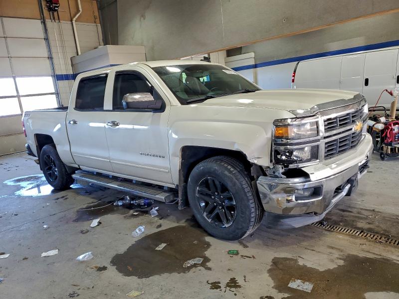 Zdjęcie 4 z aukcji – 2015 CHEVROLET SILVERADO z VIN 3GCUKREC4FG442769