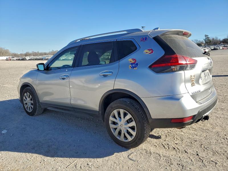 Photo 2 from auction – 2017 NISSAN ROGUE S with VIN KNMAT2MV8HP513688