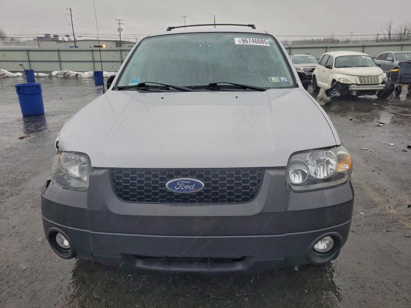 Photo 5 from auction – 2007 FORD ESCAPE XLT with VIN 1FMCU93127KA77456