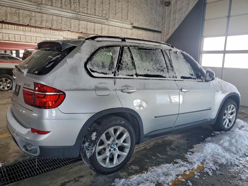 Photo 3 from auction – 2011 BMW X5 XDRIVE3 with VIN 5UXZV4C51BL410586