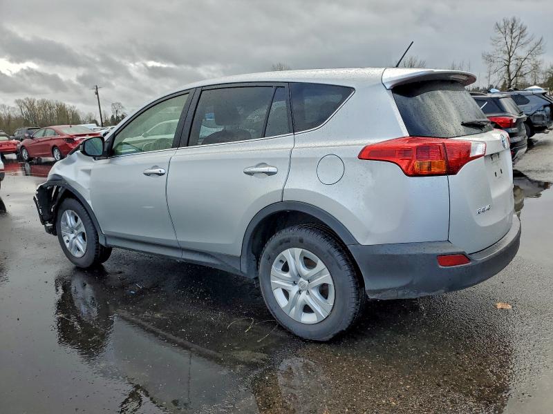 Photo 2 from auction – 2015 TOYOTA RAV4 LE with VIN JTMZFREV9FD055188