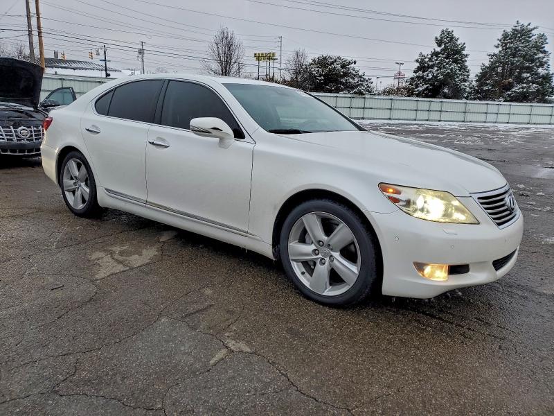 Photo 4 from auction – 2011 LEXUS LS 460 with VIN JTHBL5EF6B5106712