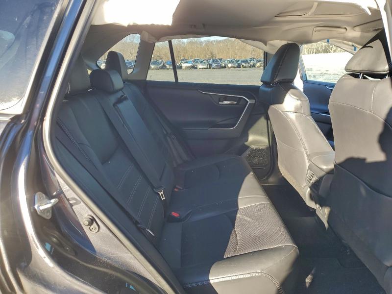 Photo 11 from auction – 2019 TOYOTA RAV4 LIMIT with VIN 2T3N1RFV6KW026661