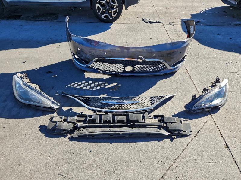Photo 13 from auction – 2017 CHRYSLER PACIFICA with VIN 2C4RC1GGXHR584092
