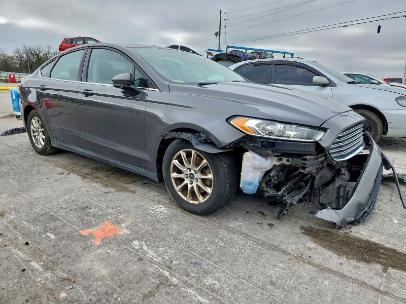 Photo 4 from auction – 2016 FORD FUSION S with VIN 3FA6P0G73GR154744