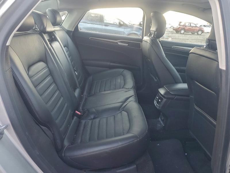 Photo 10 from auction – 2015 FORD FUSION SE with VIN 3FA6P0HD8FR122147