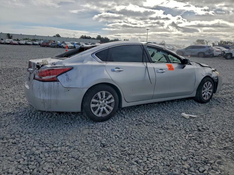 Photo 3 from auction – 2015 NISSAN ALTIMA 2.5 with VIN 1N4AL3AP2FC410451