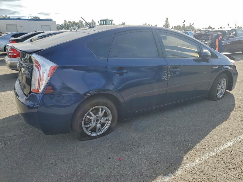 Photo 3 from auction – 2014 TOYOTA PRIUS with VIN JTDKN3DU1E1826544