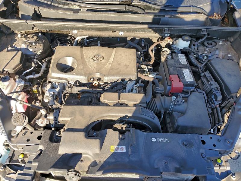 Photo 12 from auction – 2021 TOYOTA RAV4 XLE P with VIN 2T3C1RFV8MW154040