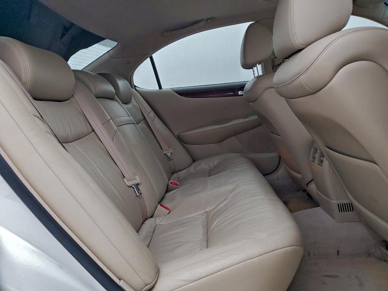 Photo 10 from auction – 2002 LEXUS ES 300 with VIN JTHBF30G120033208