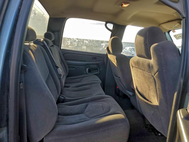 Photo 10 from auction – 2006 CHEVROLET SILVERADO with VIN 2GCEK13V761270482