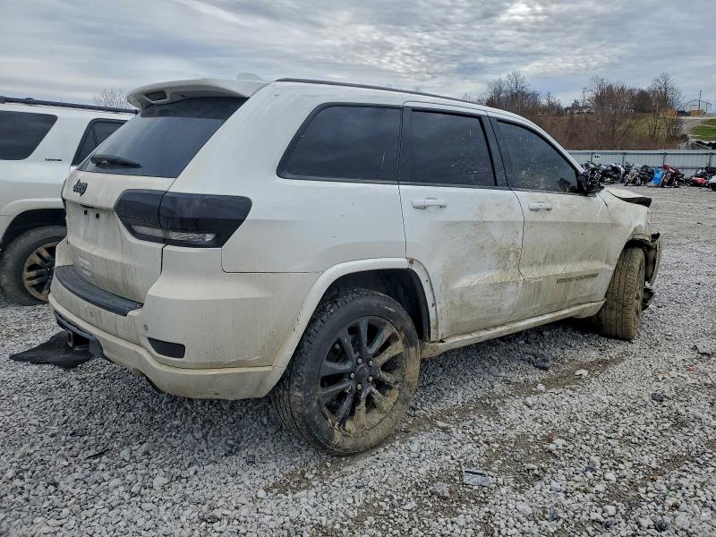 Photo 3 from auction – 2017 JEEP GRAND CHER with VIN 1C4RJFAG7HC767504