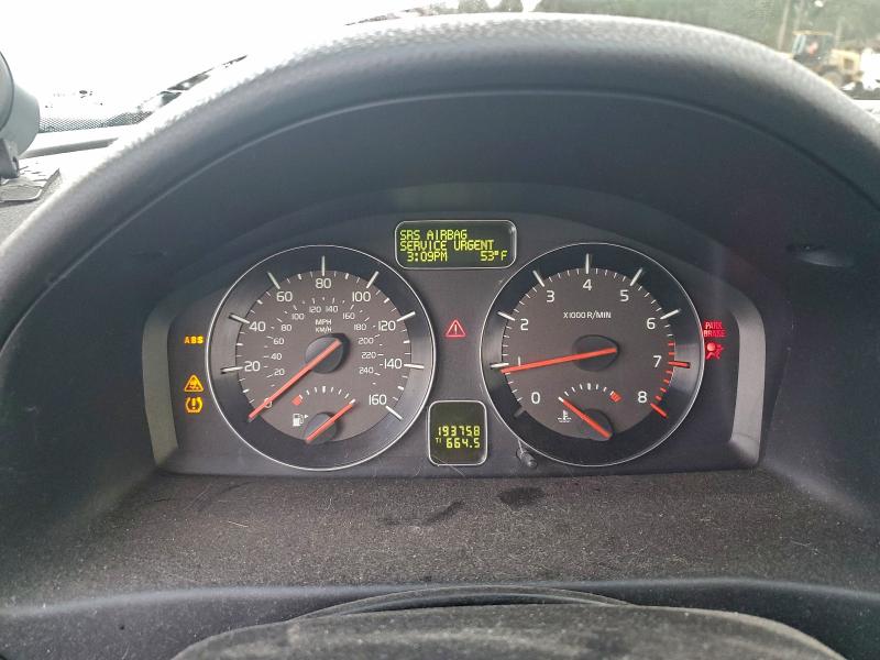 Photo 9 from auction – 2011 VOLVO C30 T5 with VIN YV1672MK9B2208084